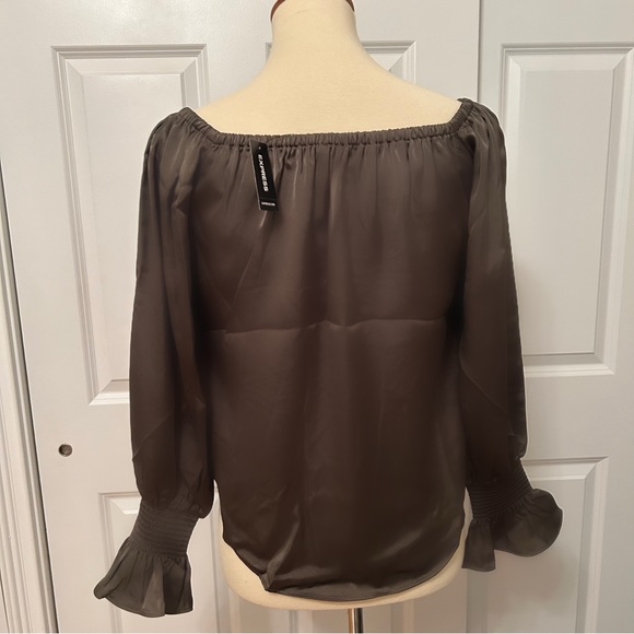 EXPRESS Silky Olive Green Off the Shoulder Blouse with Ruffle Sleeves 🆕 - Picture 2 of 4